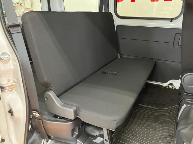 ハイゼットカーゴDXサポカーSワイド適合 ラジオ エアコン アクセサリーソケット コーナーセンサー アイドリングストップ 光軸調整ダイヤル 横滑り防止機能 誤発進抑制機能 パワーウインドウ キーレス(神奈川県)の中古車