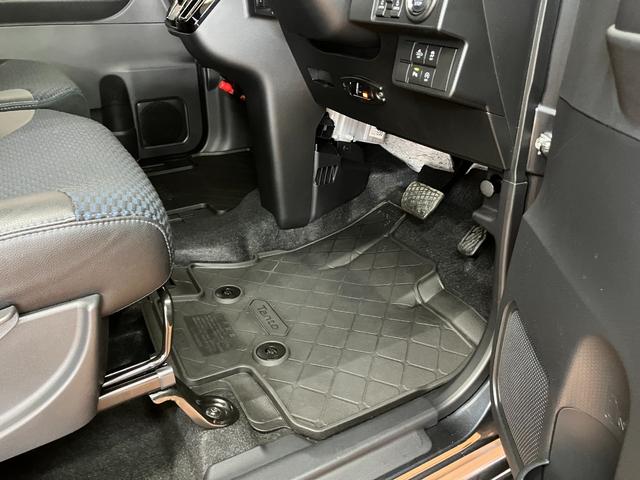 タントカスタムＲＳ４ＷＤ　サポカーＳワイド適合　ドラレコ　ミラクルオープンドア　両側オートスライドドア　ディスプレイオーディオ　電動パーキングブレーキ　ＵＳＢ接続端子　シートヒーター　コーナーセンサー　キーフリー（神奈川県）の中古車