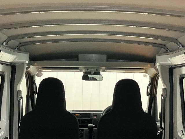 ハイゼットカーゴDXサポカーSワイド適合 ラジオ エアコン アクセサリーソケット コーナーセンサー アイドリングストップ 光軸調整ダイヤル 横滑り防止機能 誤発進抑制機能 パワーウインドウ キーレス(神奈川県)の中古車