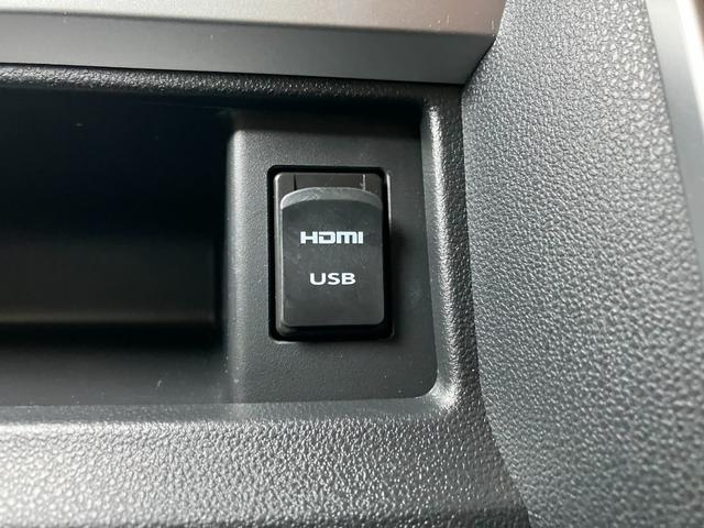 タントカスタムＲＳ　トップエディションＳＡIIIサポカーＳワイド適合　パノラマモニター対応　ミラクルオープンドア　両側オートスライドドア　ＥＴＣ　ドラレコ　ステアリングスイッチ　運転席シートヒーター　オートエアコン　ＵＳＢ接続端子　キーフリー（神奈川県）の中古車