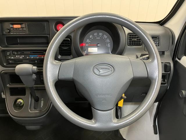 ハイゼットカーゴスペシャル両側スライドドア　ラジオ　エアコン　リアウィンドウデフォッガー　光軸調整ダイヤル　エアバッグ　パワーステアリング（神奈川県）の中古車