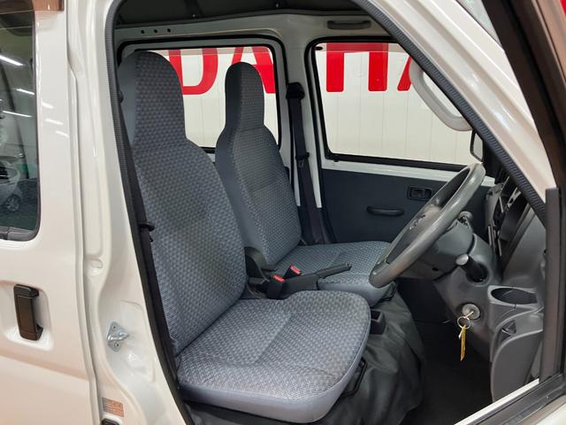 ハイゼットカーゴスペシャル両側スライドドア　ラジオ　エアコン　リアウィンドウデフォッガー　光軸調整ダイヤル　エアバッグ　パワーステアリング（神奈川県）の中古車