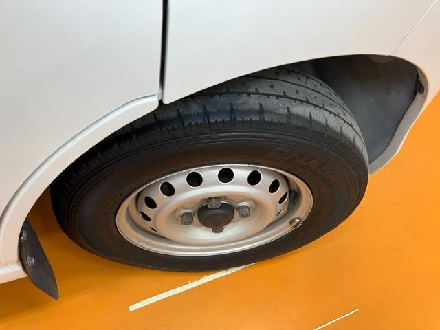 ハイゼットカーゴスペシャル両側スライドドア　ラジオ　エアコン　リアウィンドウデフォッガー　光軸調整ダイヤル　エアバッグ　パワーステアリング（神奈川県）の中古車