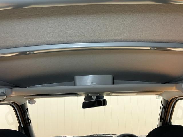 ハイゼットカーゴＤＸサポカーＳワイド適合　ラジオ　エアコン　アクセサリーソケット　コーナーセンサー　アイドリングストップ　光軸調整ダイヤル　横滑り防止機能　誤発進抑制機能　パワーウインドウ　キーレス（神奈川県）の中古車