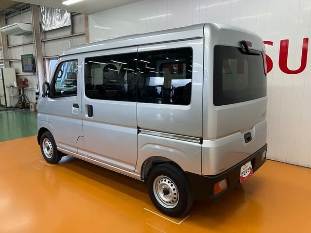 ハイゼットカーゴDXサポカーSワイド適合 USB接続端子 ナビ エアコン アクセサリーソケット コーナーセンサー アイドリングストップ 光軸調整ダイヤル 横滑り防止機能 誤発進抑制機能 パワーウインドウ キーレス(神奈川県)の中古車