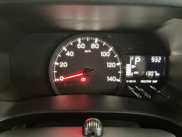 ハイゼットカーゴDXサポカーSワイド適合 USB接続端子 ナビ エアコン アクセサリーソケット コーナーセンサー アイドリングストップ 光軸調整ダイヤル 横滑り防止機能 誤発進抑制機能 パワーウインドウ キーレス(神奈川県)の中古車