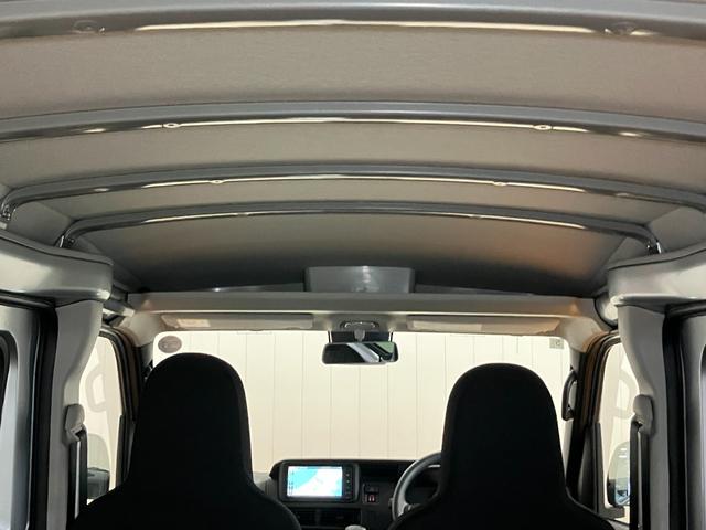 ハイゼットカーゴDXサポカーSワイド適合 USB接続端子 ナビ エアコン アクセサリーソケット コーナーセンサー アイドリングストップ 光軸調整ダイヤル 横滑り防止機能 誤発進抑制機能 パワーウインドウ キーレス(神奈川県)の中古車