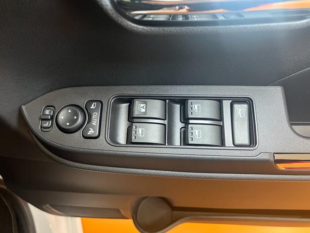 タントカスタムＲＳサポカーＳワイド適合　ミラクルオープンドア　両側オートスライドドア　パノラマモニター対応　電動パーキングブレーキ　ステアリングスイッチ　シートヒーター　オートエアコン　コーナーセンサー　キーフリー（神奈川県）の中古車