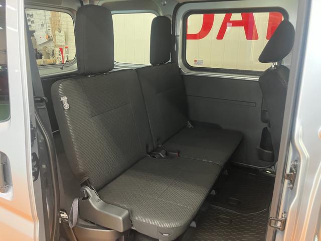 ハイゼットカーゴクルーズサポカーＳワイド適合　エアコン　Ｐスタート　アプリケーションソケット　Ｐスタート　コーナーセンサー　横滑り防止機能　誤発進抑制機能　電動格納ミラー　パワーウインドウ　キーフリー（神奈川県）の中古車