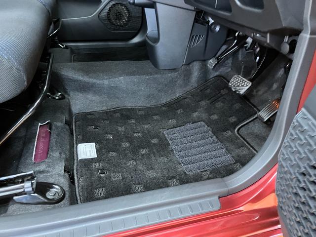 ムーヴカスタム　Ｘ　ＳＡスマアシ　Ｂカメラ　ステアリングスイッチ　オートエアコン　ＵＳＢ接続端子　Ｐスタート　エコアイドル　横滑り防止機能　誤発進抑制機能　キーフリー（神奈川県）の中古車