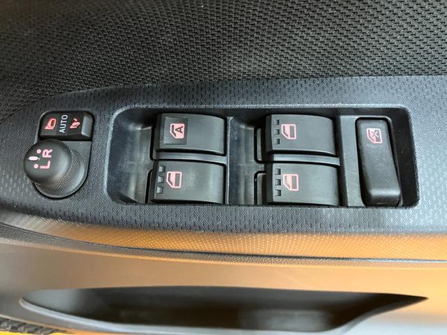 ムーヴＸリミテッドII　ＳＡIIIサポカーＳワイド適合　ステアリングスイッチ　オートエアコン　Ｐスタート　運転席シートヒーター　アイドリングストップ　横滑り防止機能　誤発進抑制機能　オートハイビーム　光軸調整ダイヤル　キーフリー（神奈川県）の中古車