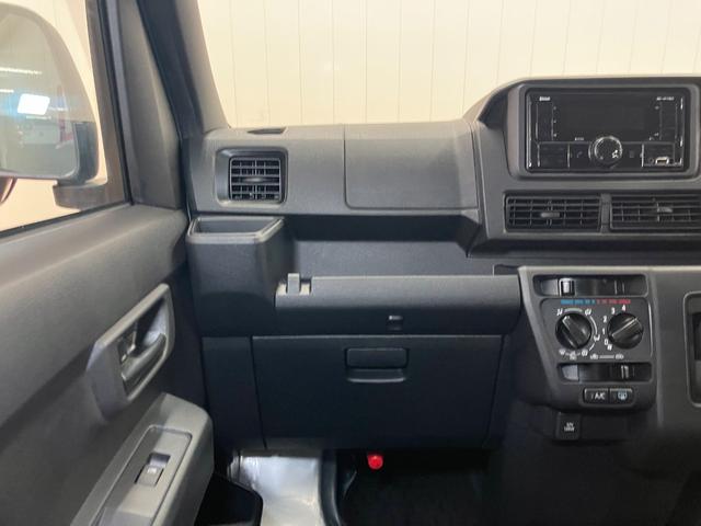 ハイゼットカーゴＤＸサポカーＳワイド適合　ラジオ　エアコン　アクセサリーソケット　コーナーセンサー　アイドリングストップ　光軸調整ダイヤル　横滑り防止機能　誤発進抑制機能　パワーウインドウ　キーレス（神奈川県）の中古車