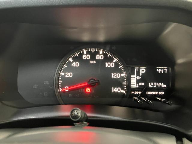 ハイゼットカーゴＤＸサポカーＳワイド適合　ラジオ　エアコン　アクセサリーソケット　コーナーセンサー　アイドリングストップ　光軸調整ダイヤル　横滑り防止機能　誤発進抑制機能　パワーウインドウ　キーレス（神奈川県）の中古車