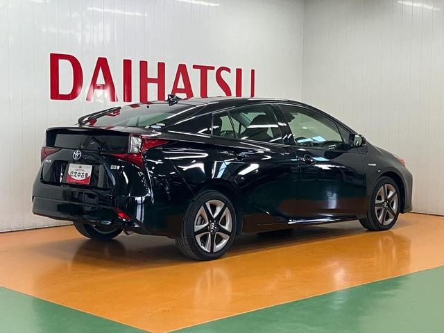 プリウスＳツーリングセレクションハイブリッド車　衝突被害軽減ブレーキシステム　ドラレコ　クルーズコントロール　ステアリングスイッチ　Ｐスタート　オートハイビーム　シートヒーター　ＥＴＣ　キーフリー（神奈川県）の中古車