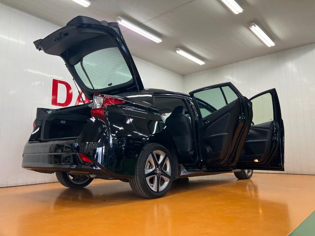 プリウスＳツーリングセレクションハイブリッド車　衝突被害軽減ブレーキシステム　ドラレコ　クルーズコントロール　ステアリングスイッチ　Ｐスタート　オートハイビーム　シートヒーター　ＥＴＣ　キーフリー（神奈川県）の中古車