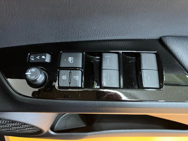 プリウスＳツーリングセレクションハイブリッド車　衝突被害軽減ブレーキシステム　ドラレコ　クルーズコントロール　ステアリングスイッチ　Ｐスタート　オートハイビーム　シートヒーター　ＥＴＣ　キーフリー（神奈川県）の中古車