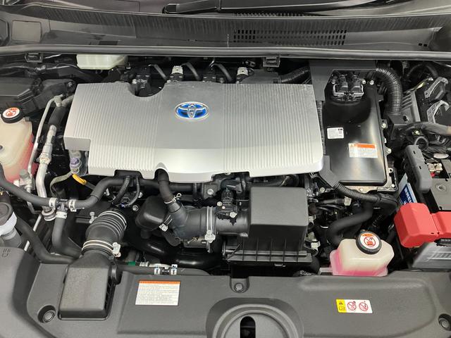 プリウスＳツーリングセレクションハイブリッド車　衝突被害軽減ブレーキシステム　ドラレコ　クルーズコントロール　ステアリングスイッチ　Ｐスタート　オートハイビーム　シートヒーター　ＥＴＣ　キーフリー（神奈川県）の中古車