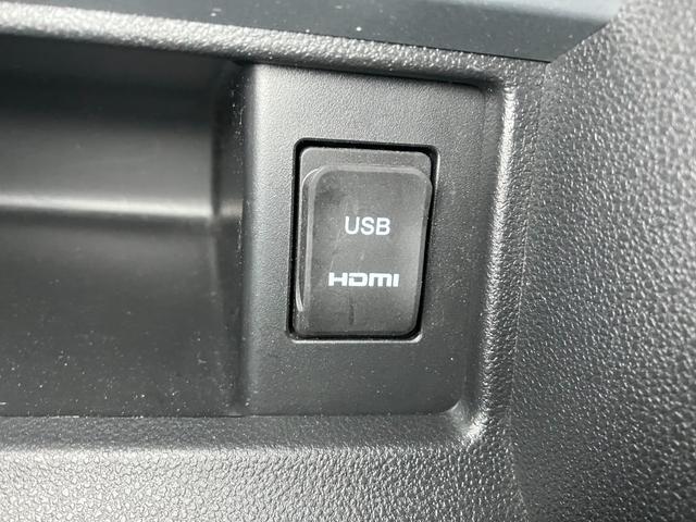 タントカスタムＲＳ　トップエディションＳＡIIIサポカーＳワイド適合　ドラレコ　ミラクルウォークスルー　ミラクルオープンドア　ＵＳＢ接続端子　ステアリングスイッチ　両側オートスライドドア　Ｐスタート　運転席シートヒーター　キーフリー（神奈川県）の中古車