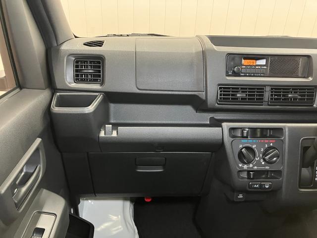 ハイゼットカーゴＤＸサポカーＳワイド適合　ルーフキャリア　ラジオ　エアコン　アクセサリーソケット　コーナーセンサー　アイドリングストップ　光軸調整ダイヤル　横滑り防止機能　誤発進抑制機能　パワーウインドウ　キーレス（神奈川県）の中古車