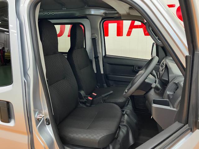 ハイゼットカーゴDXサポカーSワイド適合 ラジオ エアコン アクセサリーソケット コーナーセンサー アイドリングストップ 光軸調整ダイヤル 横滑り防止機能 誤発進抑制機能 パワーウインドウ キーレス(神奈川県)の中古車