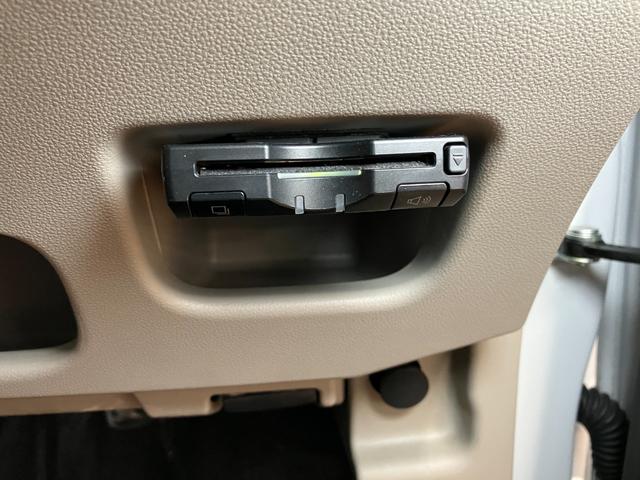 ムーヴＸターボ　ＳＡIIIサポカーＳワイド適合　ドラレコ　Ｂカメラ　ステアリングスイッチ　ＵＳＢ接続端子　ＥＴＣ　Ｐスタート　運転席シートヒーター　アイドリングストップ　誤発進抑制機能　オートハイビーム　　キーフリー（神奈川県）の中古車