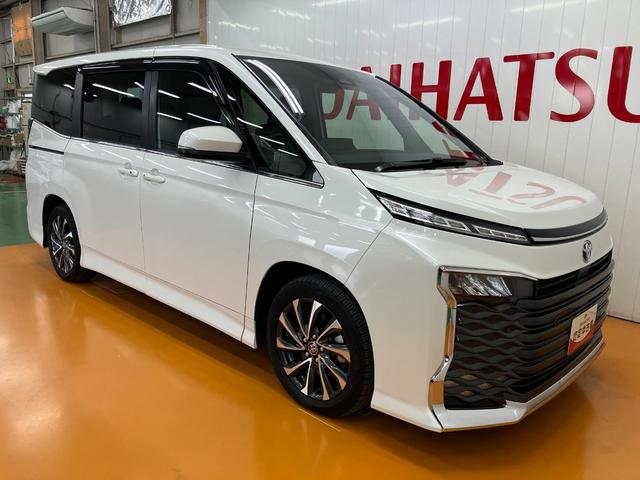 ヴォクシーＳ−Ｚ衝突被害軽減ブレーキシステム　３列シート　クリアランスソナー　レーダークルーズコントロール　シートヒーター　電動パーキングブレーキ　ダブルエアコン　後席モニター　両側オートスライドドア（神奈川県）の中古車