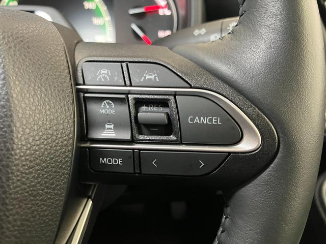 ヴォクシーＳ−Ｚ衝突被害軽減ブレーキシステム　３列シート　クリアランスソナー　レーダークルーズコントロール　シートヒーター　電動パーキングブレーキ　ダブルエアコン　後席モニター　両側オートスライドドア（神奈川県）の中古車