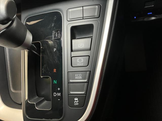 ヴォクシーＳ−Ｚ衝突被害軽減ブレーキシステム　３列シート　クリアランスソナー　レーダークルーズコントロール　シートヒーター　電動パーキングブレーキ　ダブルエアコン　後席モニター　両側オートスライドドア（神奈川県）の中古車