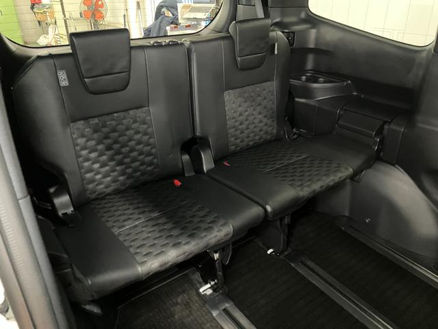 ヴォクシーＳ−Ｚ衝突被害軽減ブレーキシステム　３列シート　クリアランスソナー　レーダークルーズコントロール　シートヒーター　電動パーキングブレーキ　ダブルエアコン　後席モニター　両側オートスライドドア（神奈川県）の中古車