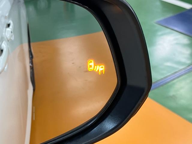 ヴォクシーＳ−Ｚ衝突被害軽減ブレーキシステム　３列シート　クリアランスソナー　レーダークルーズコントロール　シートヒーター　電動パーキングブレーキ　ダブルエアコン　後席モニター　両側オートスライドドア（神奈川県）の中古車