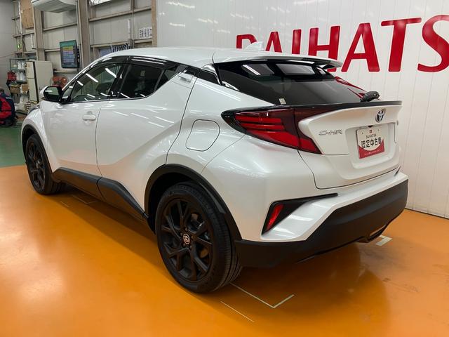 Ｃ−ＨＲＧ　モード　ネロ　セーフティプラスII衝突被害軽減ブレーキシステム　ドラレコ　クルーズコントロール　ステアリングスイッチ　電動パーキングブレーキ　ＵＳＢ接続端子　ＥＴＣ　Ｐスタートブラインドスポットモニター　キーフリー（神奈川県）の中古車