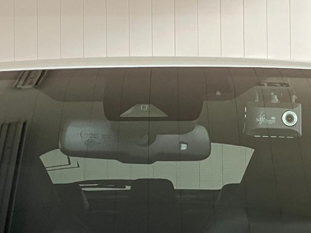 Ｃ−ＨＲＧ　モード　ネロ　セーフティプラスII衝突被害軽減ブレーキシステム　ドラレコ　クルーズコントロール　ステアリングスイッチ　電動パーキングブレーキ　ＵＳＢ接続端子　ＥＴＣ　Ｐスタートブラインドスポットモニター　キーフリー（神奈川県）の中古車