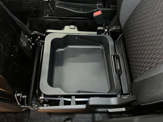 ソリオバンディットハイブリッドＭＶ周囲カメラ　両側オートスライドドア　スズキコネクト　ＵＳＢ接続端子　　ＥＴＣ　カメラ　両側オートスライドドア　ＵＳＢ接続端子　追従機能付きＡＣＣ　ＥＴＣ　電動パーキングブレーキ　スズキコネクト（神奈川県）の中古車