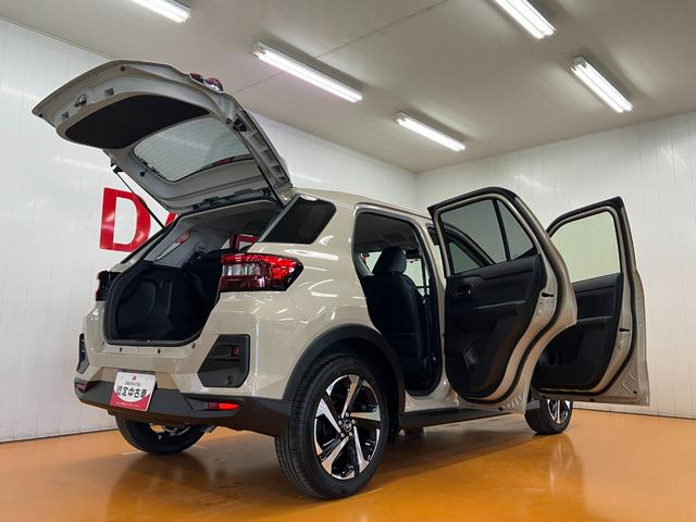 ロッキープレミアムG HEVサポカーSワイド適合 ハイブリッド車 電動パーキングブレーキ パノラマモニター対応 USB接続端子 ステアリングスイッチ 全車速追従機能付ACC シートヒーター S−ペダル コーナーセンサー(神奈川県)の中古車