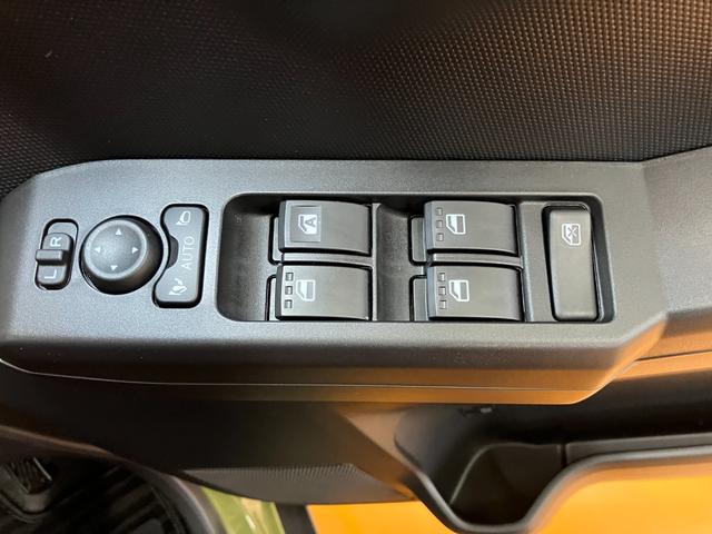 タフトG ダーククロムベンチャーサポカーSワイド適合 スカイフィールトップ 電動パーキングブレーキ パノラマモニター対応 全車速追従機能付ACC ステアリングスイッチ シートヒーター USB接続端子 コーナーセンサー キーフリー(神奈川県)の中古車