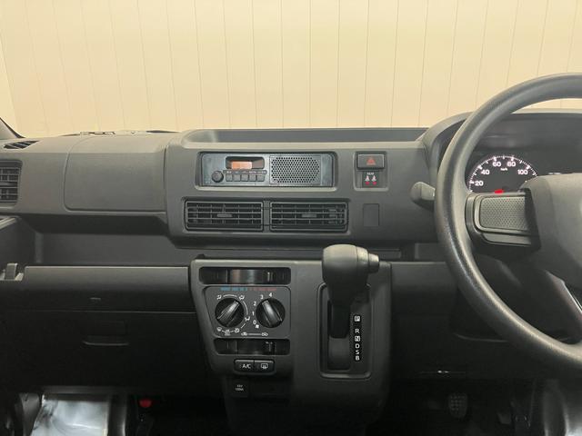 ハイゼットカーゴＤＸサポカーＳワイド適合　ラジオ　エアコン　アクセサリーソケット　コーナーセンサー　アイドリングストップ　光軸調整ダイヤル　横滑り防止機能　誤発進抑制機能　パワーウインドウ　キーレス（神奈川県）の中古車