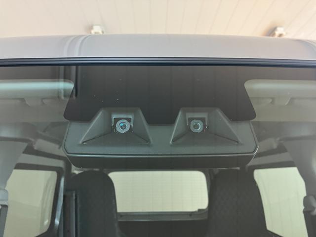 ハイゼットカーゴDXサポカーSワイド適合 ラジオ エアコン アクセサリーソケット コーナーセンサー アイドリングストップ 光軸調整ダイヤル 横滑り防止機能 誤発進抑制機能 パワーウインドウ キーレス(神奈川県)の中古車