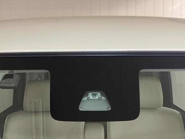 ムーヴキャンバスＸリミテッドメイクアップ　ＳＡIIスマアシ　Ｂカメラ　両側オートスライドドア　ステアリングスイッチ　オートエアコン　Ｐスタート　アイドリングストップ　ＥＴＣ　置きラクボックス　キーフリー（神奈川県）の中古車