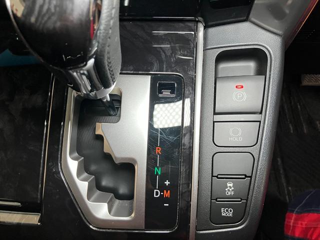 アルファード２．５Ｓ　タイプゴールド衝突被害軽減ブレーキシステム　ドラレコ　全周囲カメラ　後席モニター　１００Ｖ電源ソケット　ＨＤＭＩ接続端子　クルーズコントロール　ＳＯＳスイッチ　両側オートスライドドア　電動パーキングブレーキ（神奈川県）の中古車