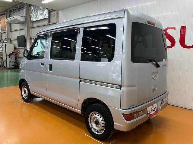 ハイゼットカーゴデラックスＳＡIIIサポカーＳワイド適合　両側スライドドア　ラジオ　エアコン　アイドリングストップ　オートハイビーム　ＥＴＣ　横滑り防止機能　誤発進抑制機能　パワーウインドウ　キーレス（神奈川県）の中古車