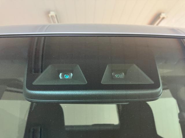 ハイゼットカーゴデラックスＳＡIIIサポカーＳワイド適合　両側スライドドア　ラジオ　エアコン　アイドリングストップ　オートハイビーム　ＥＴＣ　横滑り防止機能　誤発進抑制機能　パワーウインドウ　キーレス（神奈川県）の中古車