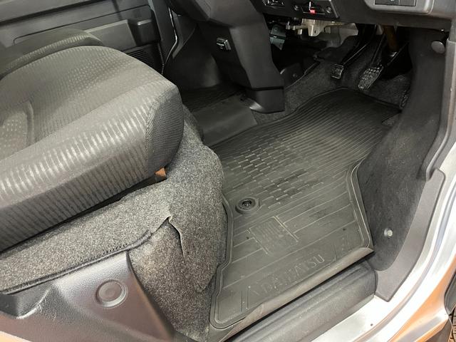 ハイゼットカーゴクルーズターボサポカーＳワイド適合　ドラレコ　エアコン　スマートインナーミラー　アプリケーションソケット　Ｐスタート　コーナーセンサー　横滑り防止機能　誤発進抑制機能　電動格納ミラー　パワーウインドウ　キーフリー（神奈川県）の中古車