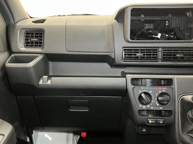 ハイゼットカーゴＤＸ４ＷＤ　サポカーＳワイド適合　ルーフキャリア　５段マニュアルシフト　エアコン　アクセサリーソケット　コーナーセンサー　アイドリングストップ　横滑り防止機能　誤発進抑制機能　パワーウインドウ　キーレス（神奈川県）の中古車