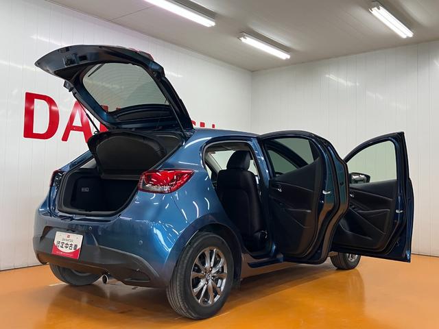 デミオ１３Ｓツーリング衝突被害軽減ブレーキシステム　Ｂカメラ　クルーズコントロール　ステアリングスイッチ　シートヒーター　ＵＳＢ接続端子　ＥＴＣ　ヘッドアップディスプレイ　コーナーセンサー　キーフリー（神奈川県）の中古車