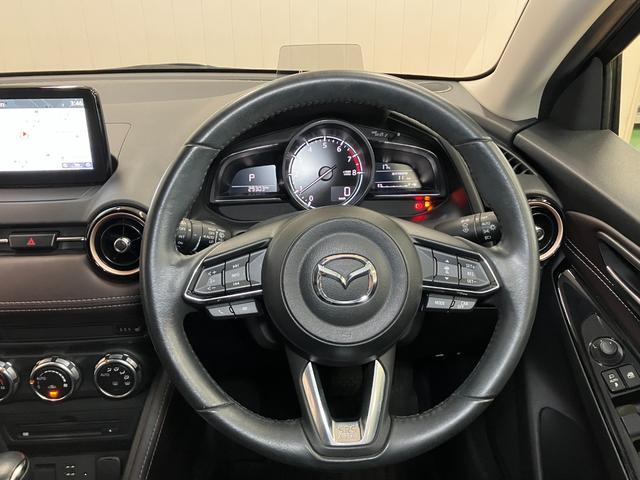 デミオ１３Ｓツーリング衝突被害軽減ブレーキシステム　Ｂカメラ　クルーズコントロール　ステアリングスイッチ　シートヒーター　ＵＳＢ接続端子　ＥＴＣ　ヘッドアップディスプレイ　コーナーセンサー　キーフリー（神奈川県）の中古車