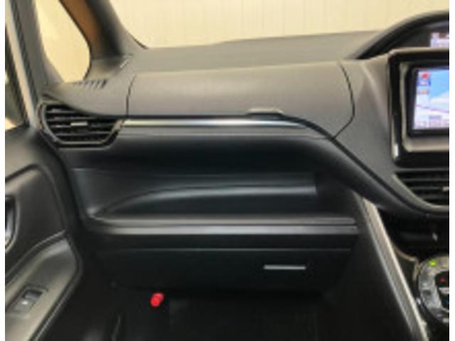 エスクァイアＸｉ３列シート　ドラレコ　Ｂカメラ　ステアリングスイッチ　Ｐスタート　片側オートスライドドア　Ｐスタート　アイドリングストップ　ＥＴＣ　ダブルエアコン　キーフリー（神奈川県）の中古車