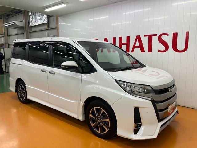 ノアＳｉ衝突被害軽減ブレーキシステム　３列シート　Ｂカメラ　ダブルエアコン　ステアリングスイッチ　クルーズコントロール　ＵＳＢ接続端子　両側オートスライドドア　レーンアシスト　ＥＴＣ　キーフリー（神奈川県）の中古車