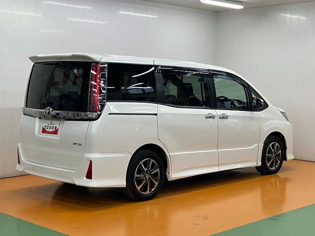 ノアＳｉ衝突被害軽減ブレーキシステム　３列シート　Ｂカメラ　ダブルエアコン　ステアリングスイッチ　クルーズコントロール　ＵＳＢ接続端子　両側オートスライドドア　レーンアシスト　ＥＴＣ　キーフリー（神奈川県）の中古車