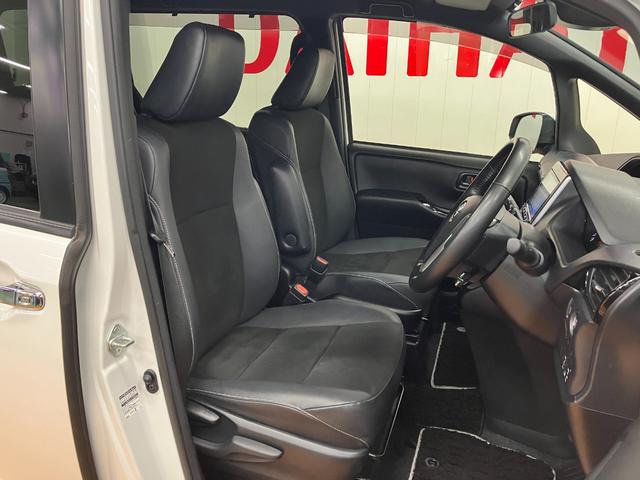 ノアＳｉ衝突被害軽減ブレーキシステム　３列シート　Ｂカメラ　ダブルエアコン　ステアリングスイッチ　クルーズコントロール　ＵＳＢ接続端子　両側オートスライドドア　レーンアシスト　ＥＴＣ　キーフリー（神奈川県）の中古車