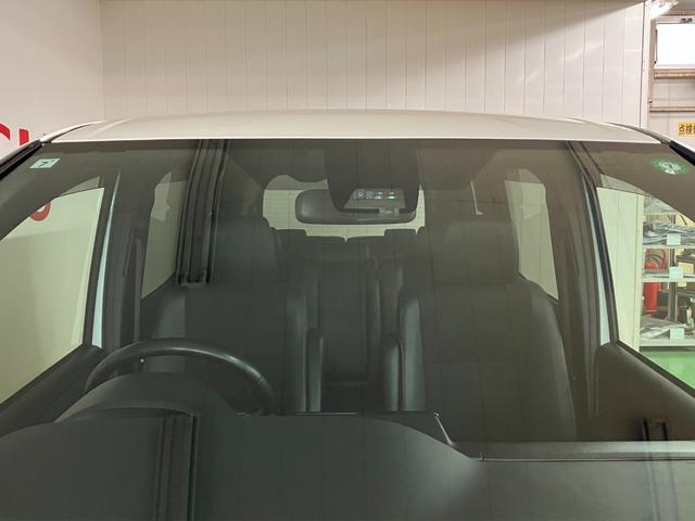 ノアＳｉ衝突被害軽減ブレーキシステム　３列シート　Ｂカメラ　ダブルエアコン　ステアリングスイッチ　クルーズコントロール　ＵＳＢ接続端子　両側オートスライドドア　レーンアシスト　ＥＴＣ　キーフリー（神奈川県）の中古車